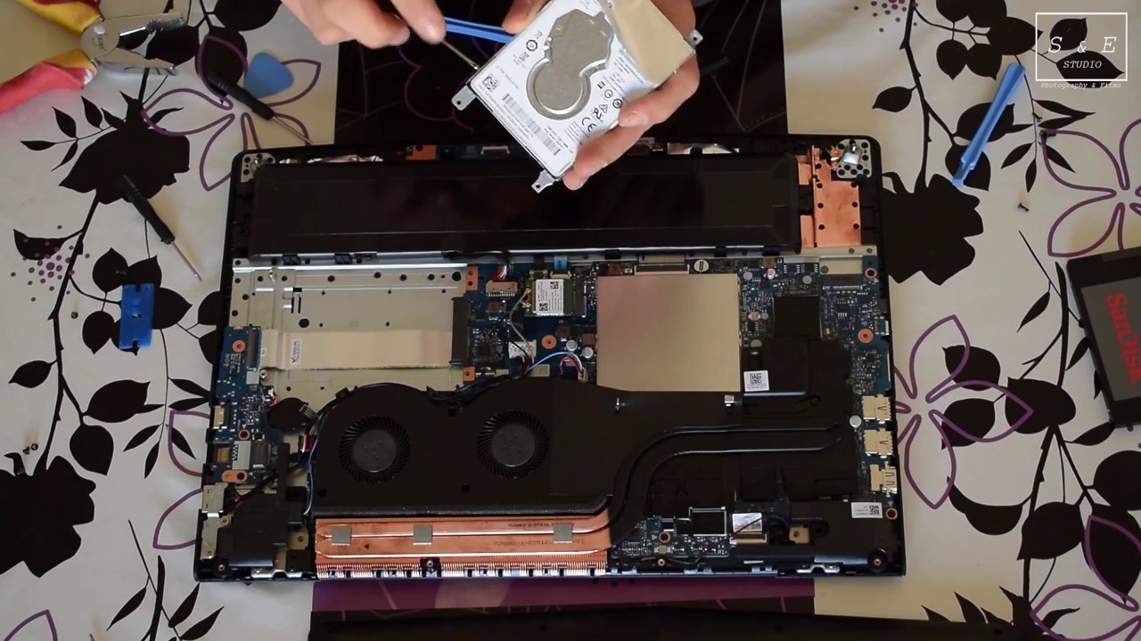dukke hane praktiseret Lenovo Legion Y520 - SSD Upgarde Disassembly Assembly SSD Desmontaje  Montaje SSD Montare - YouTube