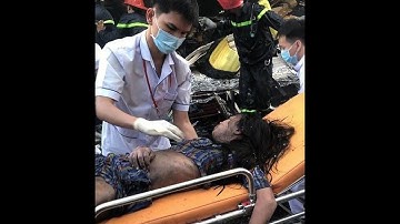 Cứu 7 người trong căn nhà bốc cháy ở TP.HCM lúc rạng sáng