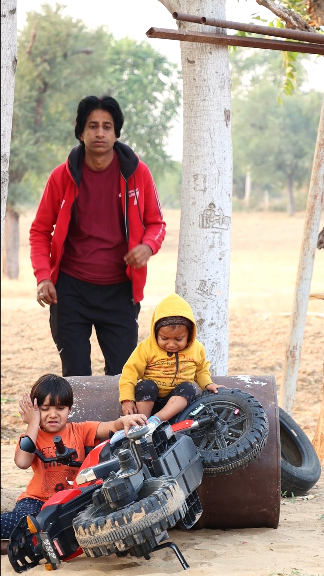 Bike ? Gir gya papa ka pyar #shorts #papa #love #trendingshorts