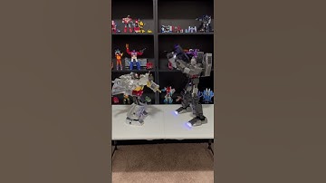 Megatron vs Grimlock #transformers #megatron #grimlock #robot #dinosaur #fight #shorts #cool #fun