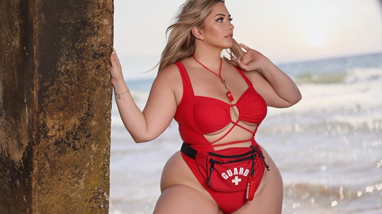 Emma St. James – One of the Best Curvy Models Over 40! - YouTube