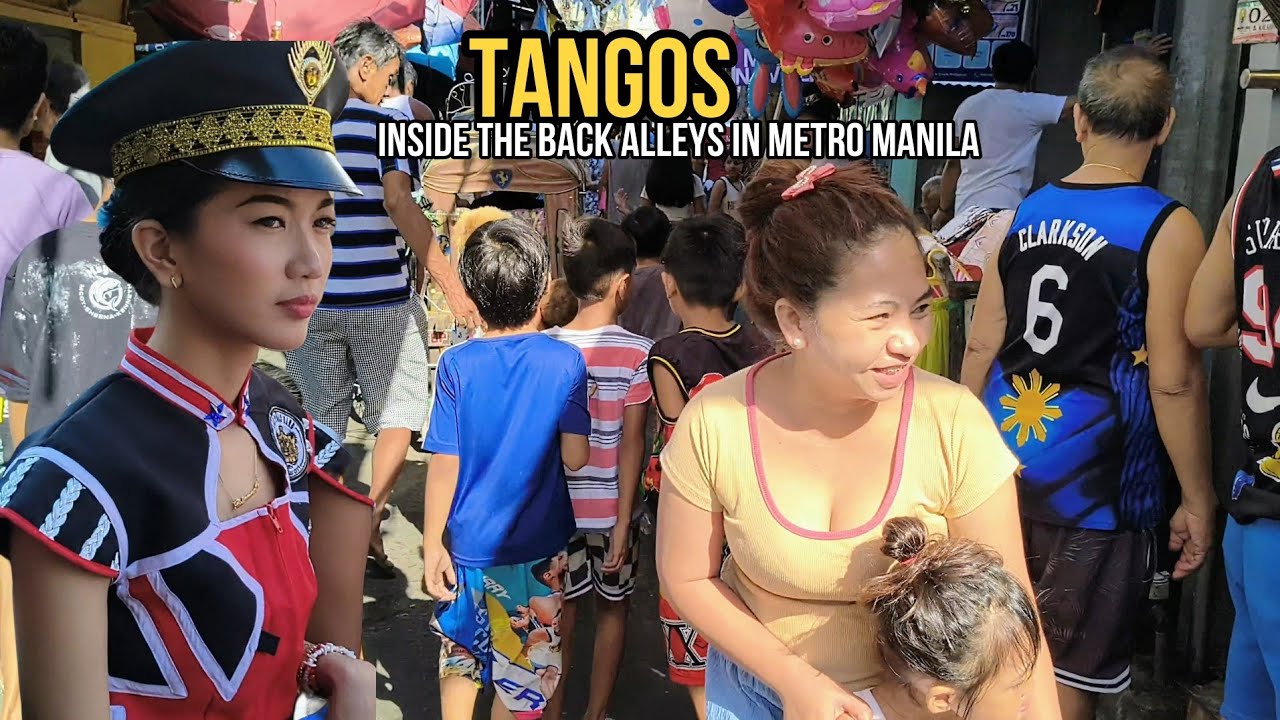 Inside the Back Alleys in Metro Manila Philippines[4K] - YouTube