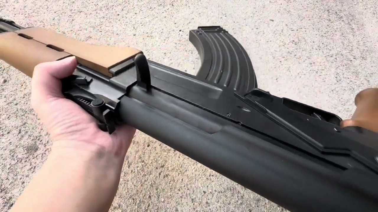 [방구석 총 2화] 조회수 좋으면 또만듬 (ak)