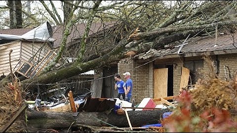 Deaths and injuries after more tornadoes in the USA