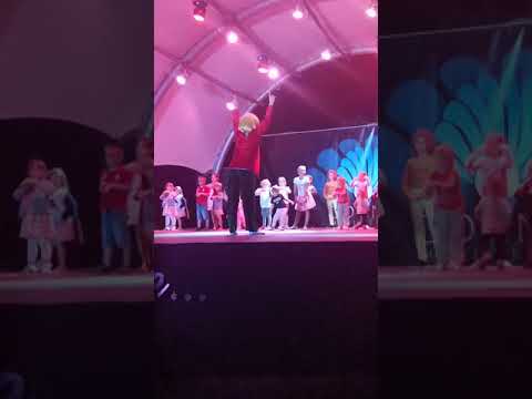 Смотреть клип Dosinia luxury resort 5* мини диско 16.05.18(девочка слева! 🔥) онлайн бесплатно в качестве Смотреть клип Dosinia luxury resort 5* мини диско 16.05.18(девочка слева! 🔥) онлайн бесплатно в качестве