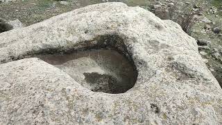 Un posible Eremitorio Rupestre. En Linares de Mora, Teruel.