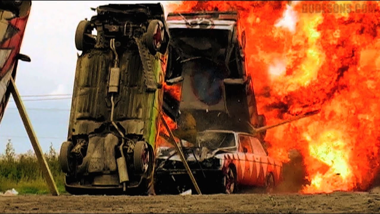 EXPLOSIVE CAR DOMINO