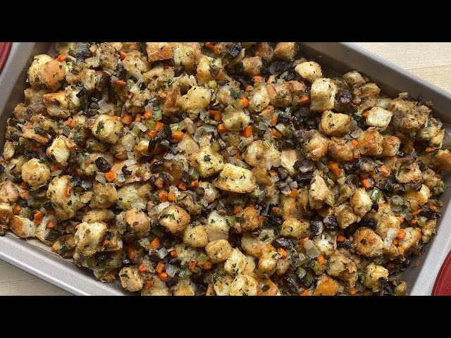 How to Make Stuffing 2 Ways (with Sausage and with Mushrooms) | Marc Murphy | Rachael Ray Show