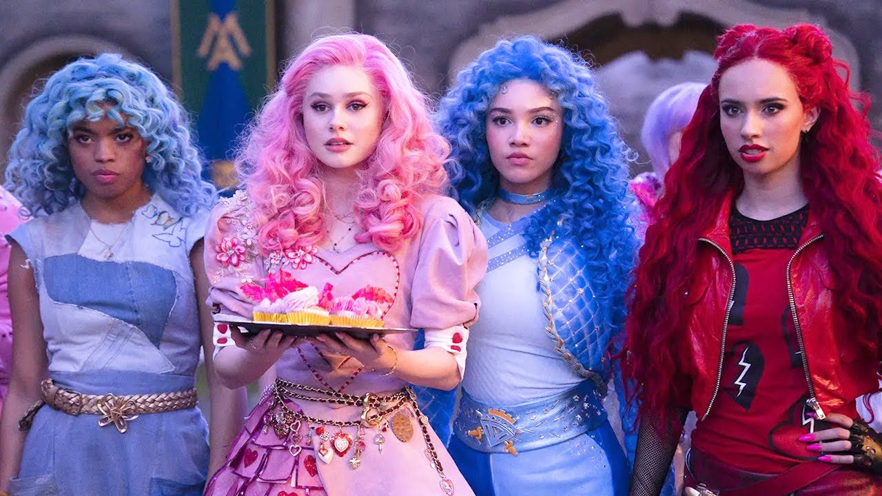 أميرة بترجع للماضي عشان تعالج المشكلة اللى خلت مامتها ملكة شريرة وترجعها طيبه تانى  The Rise of Red