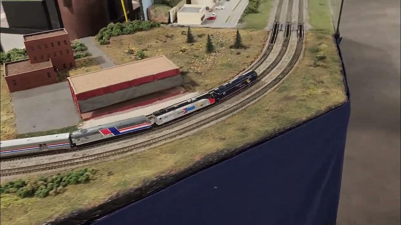 N Scale Amtrak California Zephyr running on the Northern Virginia NTrak