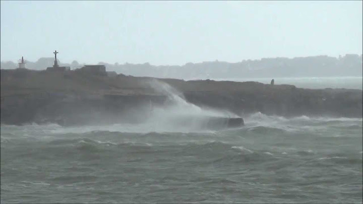 Têmpete à Kerroch ; Digue ; Storm ; Ploemeur ; Bretagne Sud dans La Houle ; Vent ; Morbihan ; France