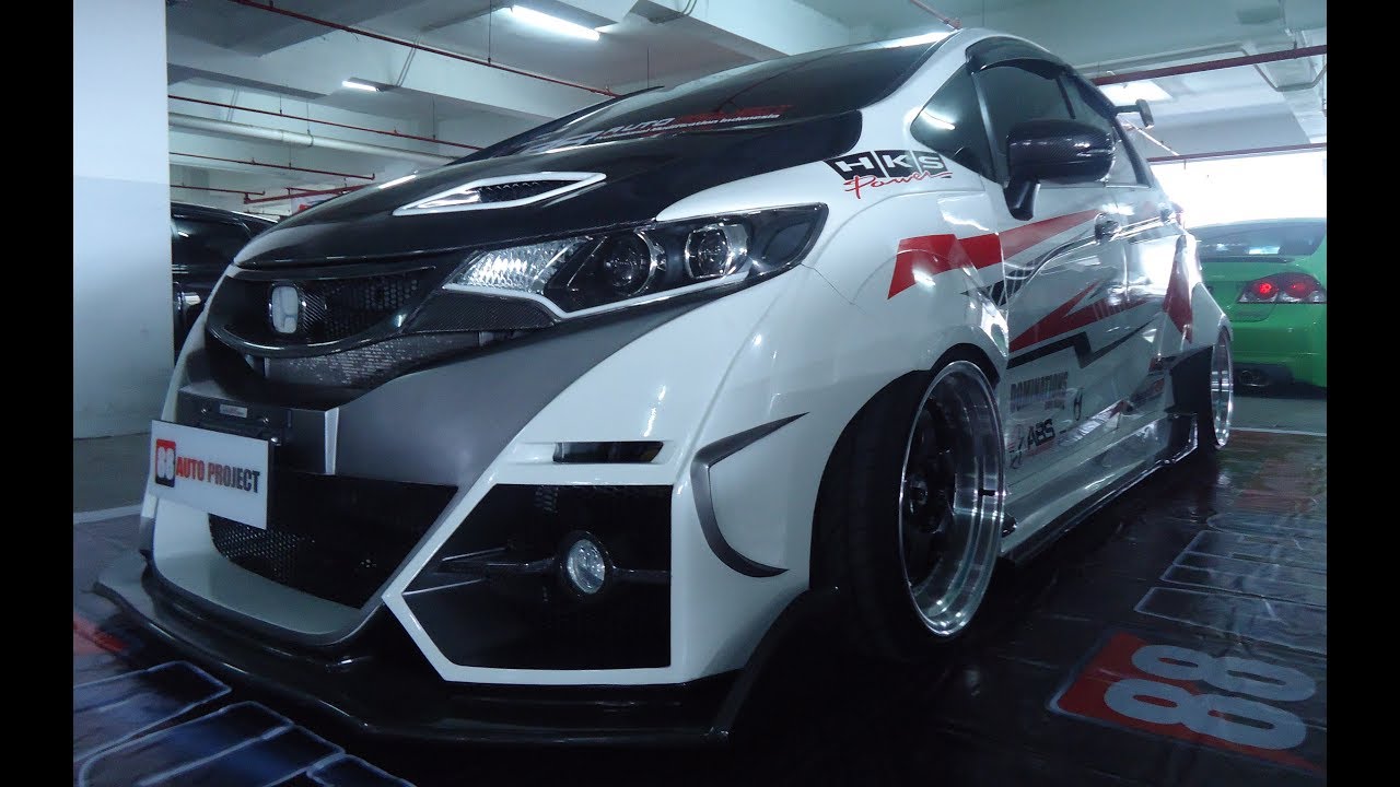 Sporty Modified Honda Fit Jazz RS Custom Widebody Kit Hellaflush