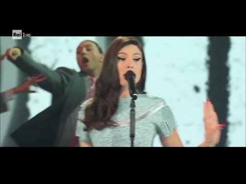 Ditonellapiaga e Morena Chiara - Che fastidio - Dalla strada al palco 02/05/2026