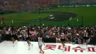 Hyun Young 현영 FANCAM | 110613 To Me & Dream of Ground @ Lotte Giants Game
