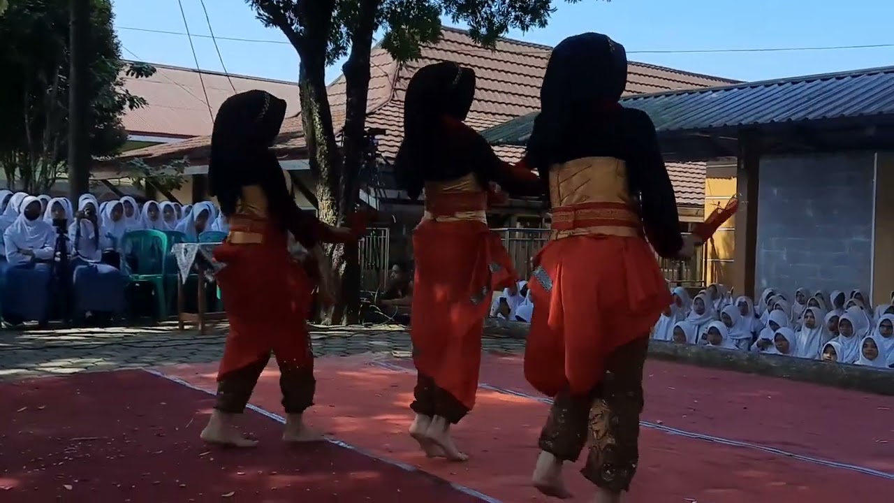 Tari Dugderan SMKN 1 Punggelan