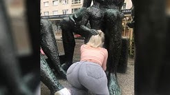 Krasavice nackt blowjob