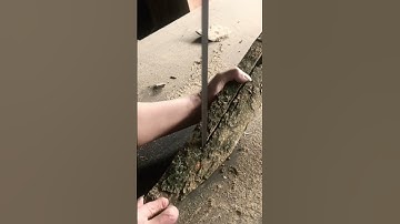 How to-Build hollow by splitting the block of wood in half with a sharp iron wire #shorts