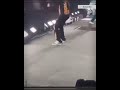 Bad bunny besa a su novia gabriela en pleno concierto (VIDEO ORIGINAL)