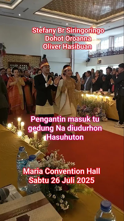 Pengantin Masuk Gedung #viralshort #adatbatak #youtubeshorts