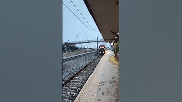 CTrain Arriving at Fish Creek-Lacombe Station #calgarytransit #ctrain #lrt #calgary #train #transit