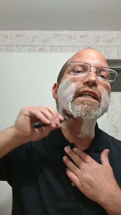 2020 Gillette Mach 3 Signature Edition half shave short video