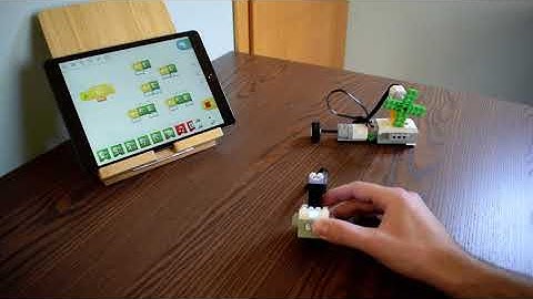 LEGO WeDo 2.0 CODE for 2 Hubs + 2 Motors