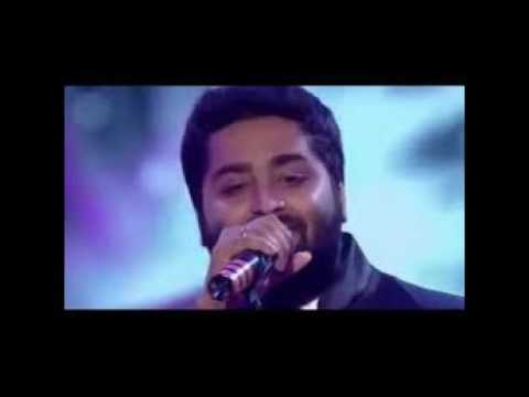atif-aslam-vs-arijit-singh-live-performance-2015-gima-award-2015