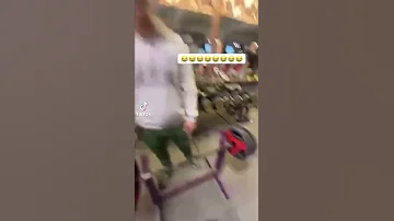 ابو علي الصرايفي يغلط على طالب و يكله ك اخـت الخرجك من المدرسة تيك توك انستكرام ريلز العراق 