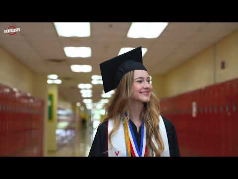 Jimmy Carter Early College High School  Valedictorian / Evelyn Treviño