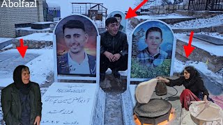 Download Lagu Tears and resentment at the graves of loved ones accompanied by snowfall MP3