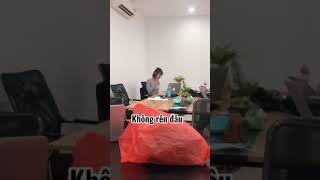 Hot Tiktoker Triệu Linh Trang Bị Quay Lén Khi Tập Đánh Vần A