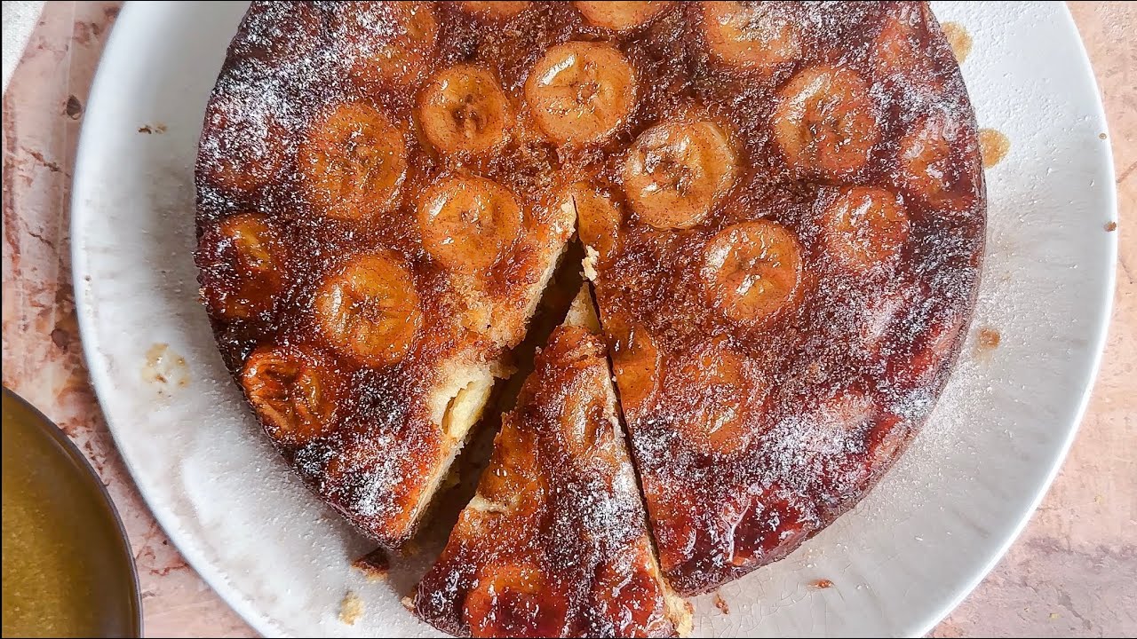 Banana's Foster's Cake. So Easy!