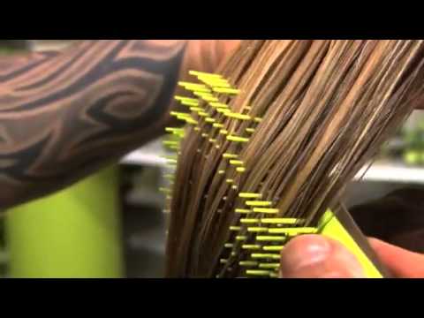 Video: 3 būdai, kaip šukuoti plaukus nepakenkiant