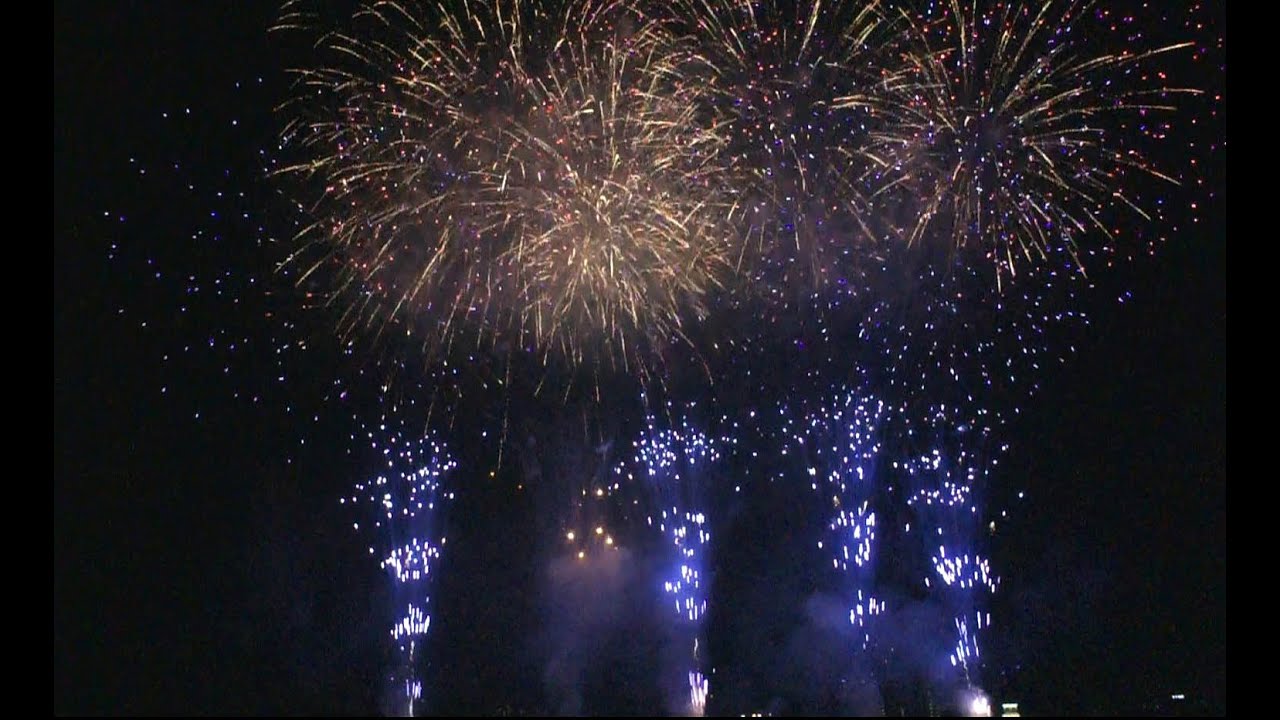 第101回 足利花火大会 Ledのような青い花火 Youtube