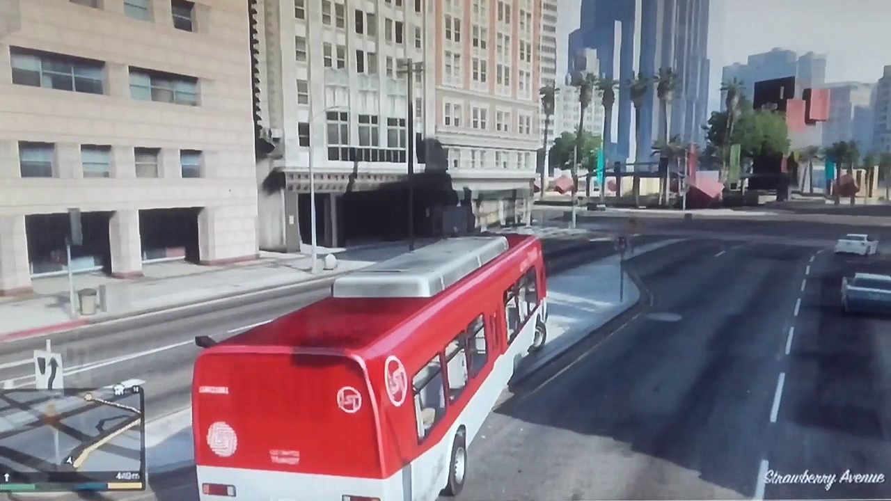 Je suis chauffeur de bus sur gta 5 - YouTube