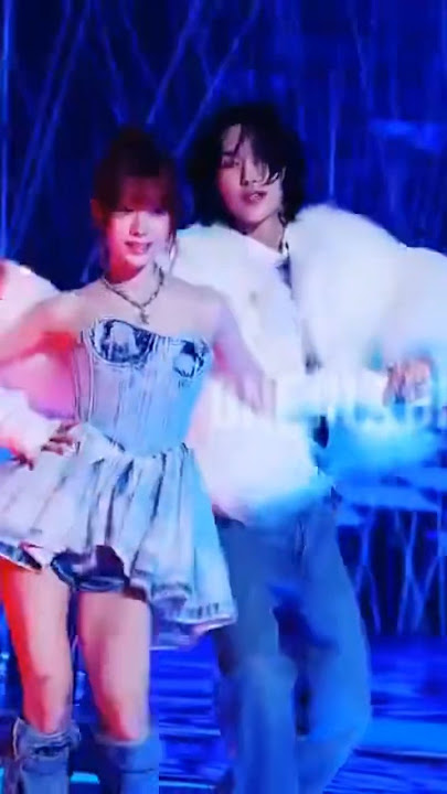 wonbin holding winter’s hand 😭🫶🏻