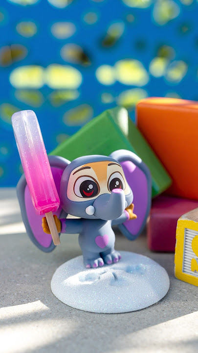 Cosbi Finnick from Zootopia goes for big popsicle 🍦 #cosbi #zootopia #disney