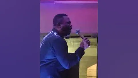 Larry mallory sings Love Won't Let Me Wait by Luth...