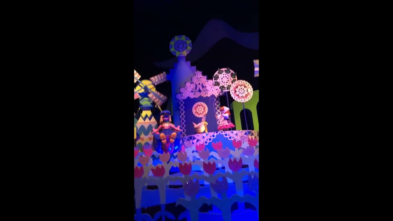Hong Kong Disneyland small world