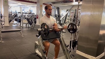 E-Z Bar Preacher Curl - How To workout | With the WeStrive App