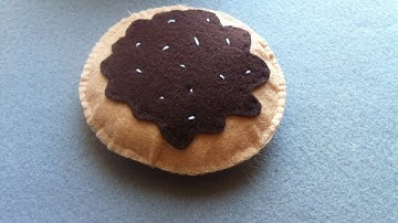 How To Make Cookies From Felt - DIY Crafts Tutorial - Guidecentral