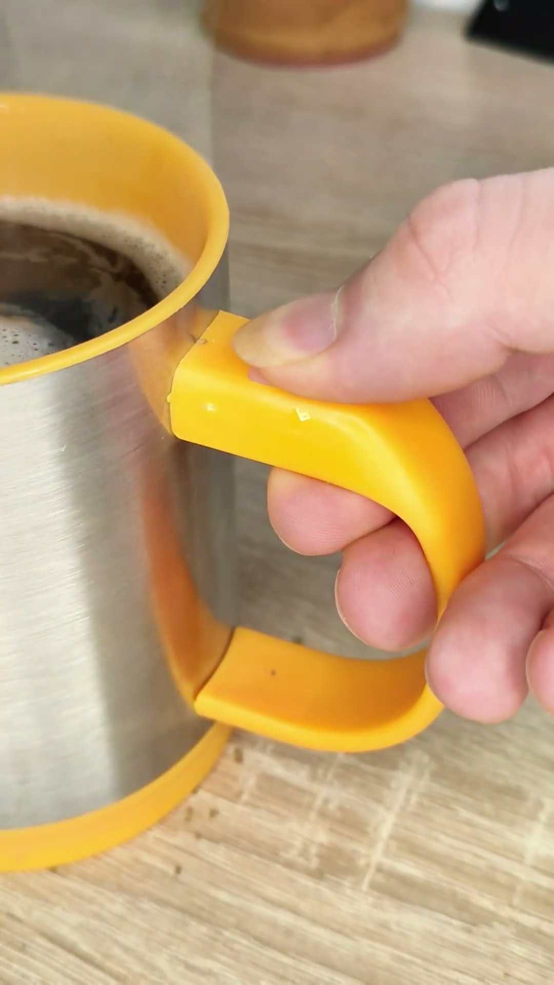 Product Link in Bio ( # 1924 ) ?▶️@MaviGadgets Automatic Self-Stirring Insulated Smart Mug