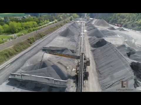 La carrière Lafarge de Givet vue du ciel