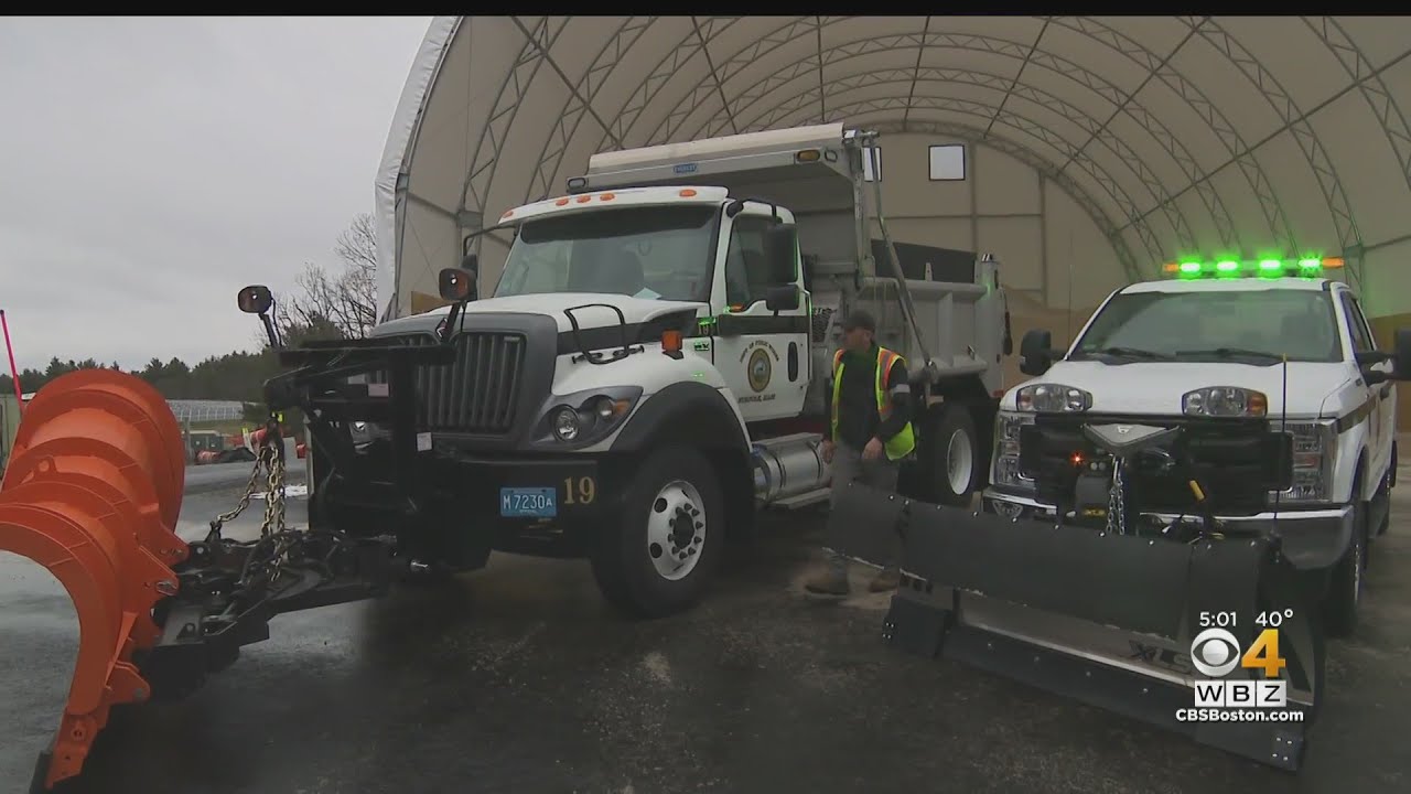 Norfolk DPW experiments with green lights on snow plows YouTube