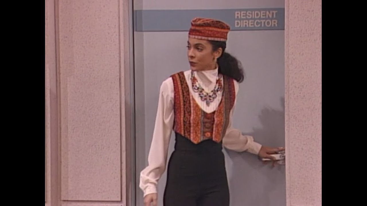 A Different World 5x11 Whitley Tries To Forget About Her Break Up With Dwayne Youtube