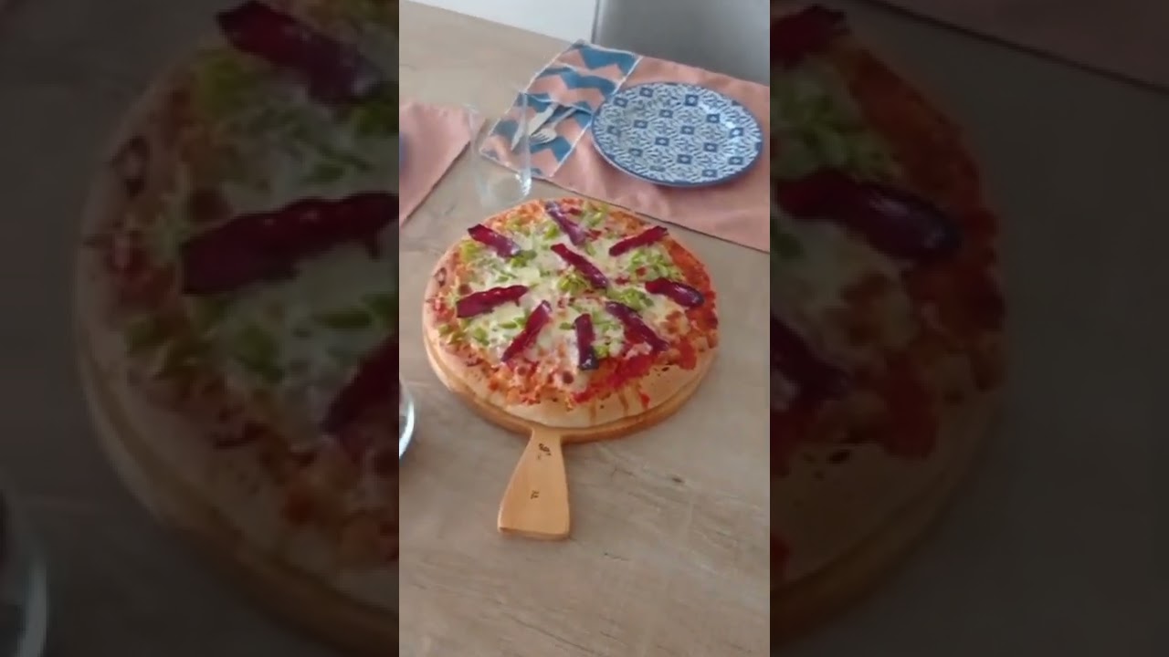 #pizza #evyemekleri #fastfood #yemektarifleri  #tatlıtarifleri #shorts #ramadan #iftar#lezzetlisofra