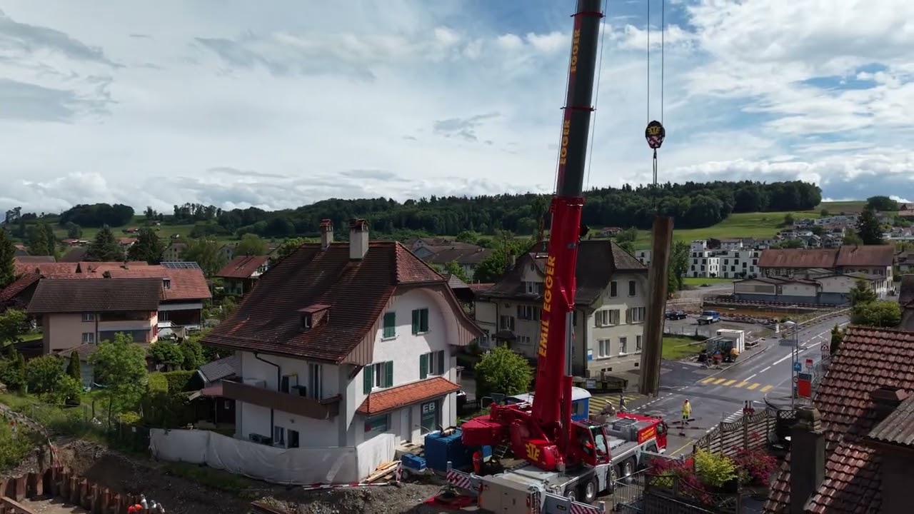 2026-05-18 Widerlager Sensebrücke linkes Ufer. Ziehen der Spundwände