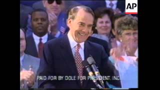 USA: IOWA: BATTLE FOR VOTES IN FORTHCOMING CAUCUS CAMPAIGN