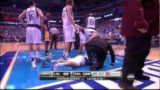 Andrew Bynum hits JJ Barea and then apologizes?!?!?
