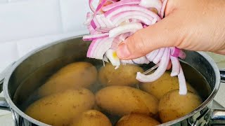 Just add onions to your potatoes! THE RESULT IS AMAZING!